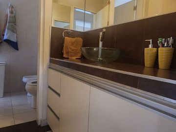 VENTA HERMOSA CASA , LOMAS DEL REY- OPORTUNIDAD