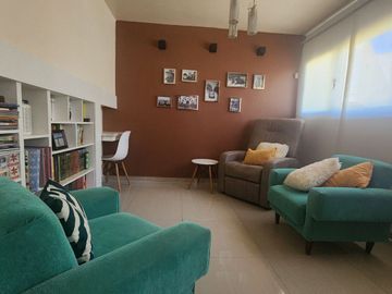 VENTA HERMOSA CASA , LOMAS DEL REY- OPORTUNIDAD