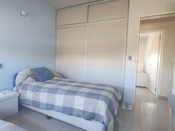 VENTA HERMOSA CASA , LOMAS DEL REY- OPORTUNIDAD