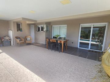 VENTA HERMOSA CASA , LOMAS DEL REY- OPORTUNIDAD
