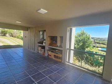 VENTA HERMOSA CASA , LOMAS DEL REY- OPORTUNIDAD