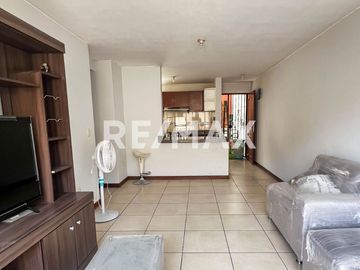 Departamento Amplio, Funcional Y Acogedor En La Molina