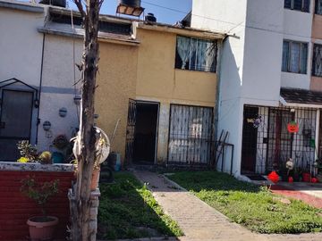 VENTA DE CASA HOGARES DE CASTERA