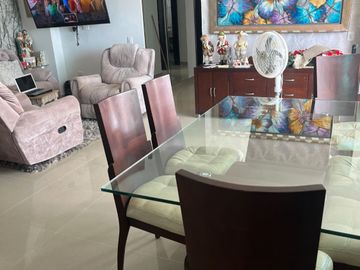 VENDO APARTAMENTO EN MANGA 3 HB - 123 MTS2 - ALCOBA Y BAÑO DE SERVICIO
