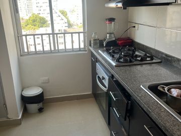 VENDO APARTAMENTO EN MANGA 3 HB - 123 MTS2 - ALCOBA Y BAÑO DE SERVICIO