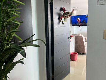 VENDO APARTAMENTO EN MANGA 3 HB - 123 MTS2 - ALCOBA Y BAÑO DE SERVICIO