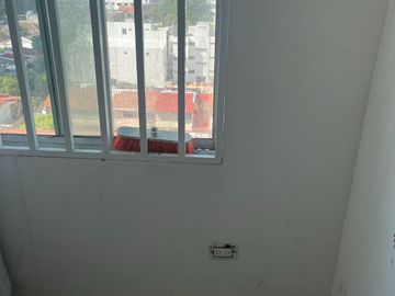 VENDO APARTAMENTO EN MANGA 3 HB - 123 MTS2 - ALCOBA Y BAÑO DE SERVICIO