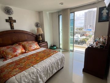 VENDO APARTAMENTO EN MANGA 3 HB - 123 MTS2 - ALCOBA Y BAÑO DE SERVICIO