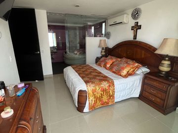 VENDO APARTAMENTO EN MANGA 3 HB - 123 MTS2 - ALCOBA Y BAÑO DE SERVICIO