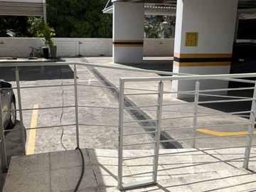 VENDO APARTAMENTO EN MANGA 3 HB - 123 MTS2 - ALCOBA Y BAÑO DE SERVICIO