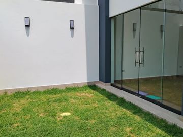 CASA DE ENSUEÑO EN CERRO COLORADO – ESPACIOS AMPLIOS Y ACABADOS DE LUJO
