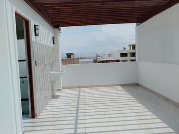 CASA DE ENSUEÑO EN CERRO COLORADO – ESPACIOS AMPLIOS Y ACABADOS DE LUJO