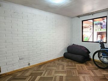 Casa comercial Av. Pajaritos Metro Las Parcelas