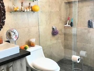 Venta Casa independiente en el Sector de San Pedro de Nayon
