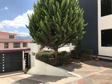 Venta Casa independiente en el Sector de San Pedro de Nayon