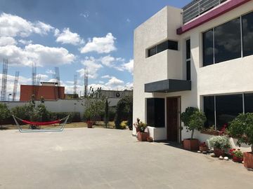 Venta Casa independiente en el Sector de San Pedro de Nayon