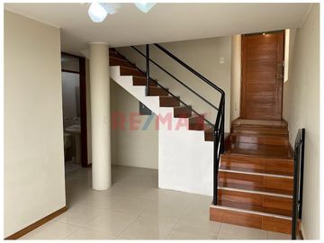 Se Alquila Lindo Duplex En Las Praderas De La Molina