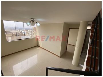 Se Alquila Lindo Duplex En Las Praderas De La Molina