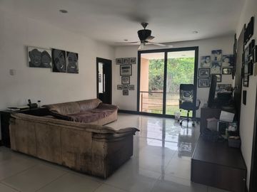 VENTA LAGUNA CLUB - CASA 4 DORMITORIOS -ESTUDIO- SALA ESTAR- PÉRGOLA- PISCINA