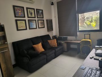 VENTA LAGUNA CLUB - CASA 4 DORMITORIOS -ESTUDIO- SALA ESTAR- PÉRGOLA- PISCINA