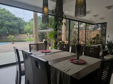 VENTA LAGUNA CLUB - CASA 4 DORMITORIOS -ESTUDIO- SALA ESTAR- PÉRGOLA- PISCINA