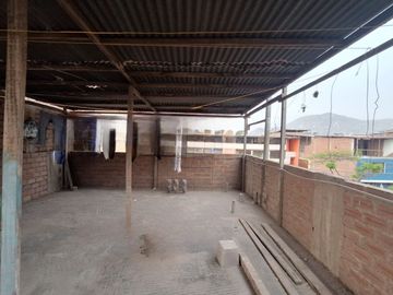 VENTA DE CASA EN VILLA MARIA DEL TRIUNFO (HOSPITAL SOLIDARIDAD SISOL)