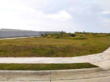 Pre selling residential lot Nuvali Laguna for sale