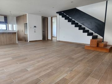 CASA A ESTRENAR EN VENTA URB. LA COLINA VALLE DE LOS CHILLOS