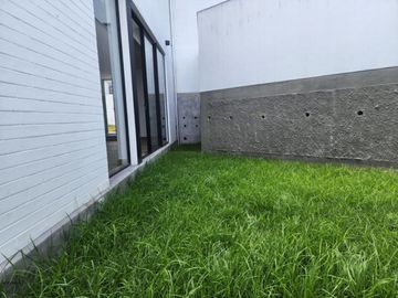 CASA A ESTRENAR EN VENTA URB. LA COLINA VALLE DE LOS CHILLOS