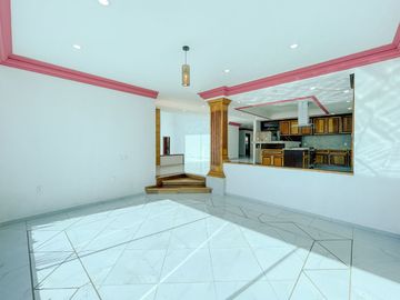 Casa en Venta, Bosques del Lago, Cuautitlan Izacalli. Estado de México