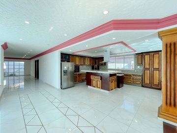 Casa en Venta, Bosques del Lago, Cuautitlan Izacalli. Estado de México