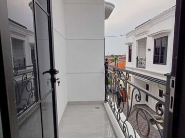 Dijual Rumah Mewah Ready Murah Di Jagakarsa Jakarta Selatan SHM, Perumahan 2 Lantai