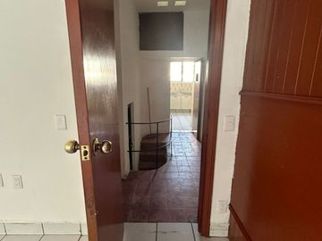 Casa en Arcos Vallarta, ideal para departamentos o oficinas.