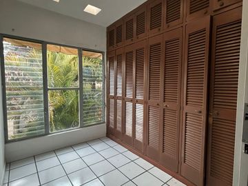 Casa en Arcos Vallarta, ideal para departamentos o oficinas.