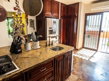 Casa de Lujo en venta con Alberca, amplio jardin y terrazas, ideal para hotel boutique en Centro Historico
