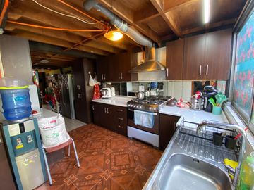Casa Ampliada y Regularizada en Villa Chalets De Lo Infante de Maipú.