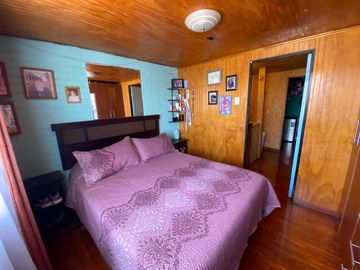 Casa Ampliada y Regularizada en Villa Chalets De Lo Infante de Maipú.