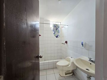 DEPARTAMENTO 2DO PISO EN VENTA 76 M2 URB. ALEJANDRO ALVAREZ - ATE