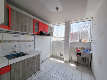 DEPARTAMENTO 2DO PISO EN VENTA 76 M2 URB. ALEJANDRO ALVAREZ - ATE