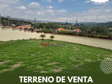 Venta de Terreno de Ensueño en Cumbayá - Santa Inés.