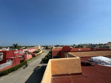 EN VENTA DEPARTAMENTO CON ROOFGARDEN EN ACAPULCO DIAMANTE FRACCIONAMIENTO LAS GAVIOTAS ALBERCA COMUN