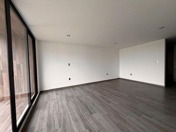 Venta de casa nueva moderna y muy iluminada en zona azul Lomas de Angelópolis ll