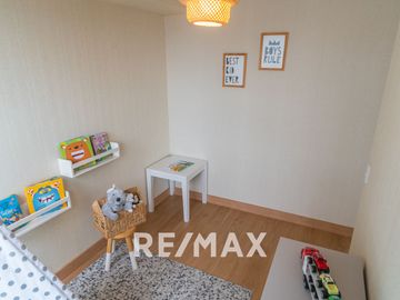 Venta De Departamento De Estreno Con Balcon En Santa Catalina,La Victoria