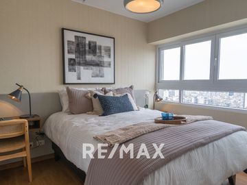 Venta De Departamento De Estreno Con Balcon En Santa Catalina,La Victoria