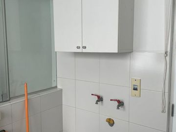VENDO EXCLUSIVO Y AMPLIO DPTO. EN URB. CASUARINAS - SURCO
