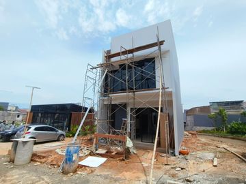 Dijual Rumah Hook Di Cipayung Jakarta Timur Dekat Stasiun LRT Ciracas, Perumahan 2 Lantai Murah