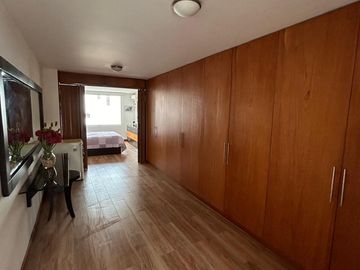 PRECIOSA CASA totalmente remodelada ESPALDAS ESAN-ALAMOS DE MONTERRICO-SURCO