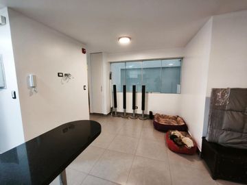 VENDO DEPARTAMENTO 3 DORMITORIOS – AV. PRINCIPAL -  SURQUILLO