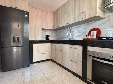 SE VENDE CASA EN ANTIGUA REAL