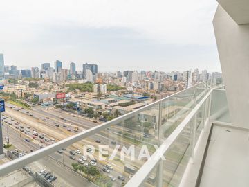 Venta De Departamento Estreno Con Balcón En Santa Catalina,La Victoria 60M2